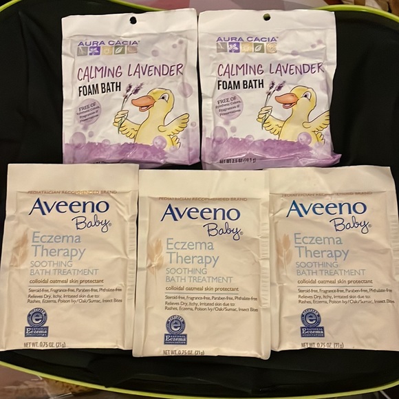 Aveeno | Bath, Skin & Hair | Avenno Eczema Therapy Bath Treatment ...